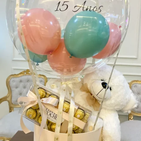 Box personalizada com pelúcia e chocolate - Balão Box grande personalizada com pelúcia média e caixa acrílica de Ferrero R...