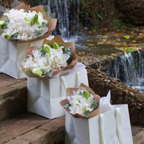 Detalhe do Buquê de Lírios pequeno - Allure Floricultura Boutique