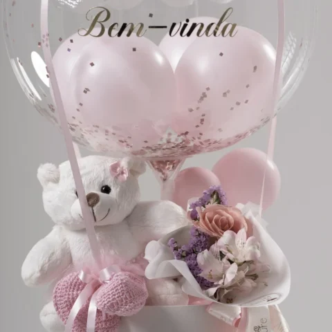 Bubble Box Maternidade Balão Encantado - Bubble Box Maternidade com pelúcia fofinha, mini-ramalhete, sapatinho e balão per...