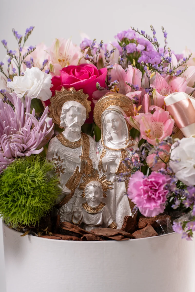 Detalhe do Arranjo Floral Luz Divina - Allure Floricultura Boutique