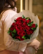 Vista alternativa do Buquê 20 Rosas Vermelhas Clássico - Allure Boutique Goiânia