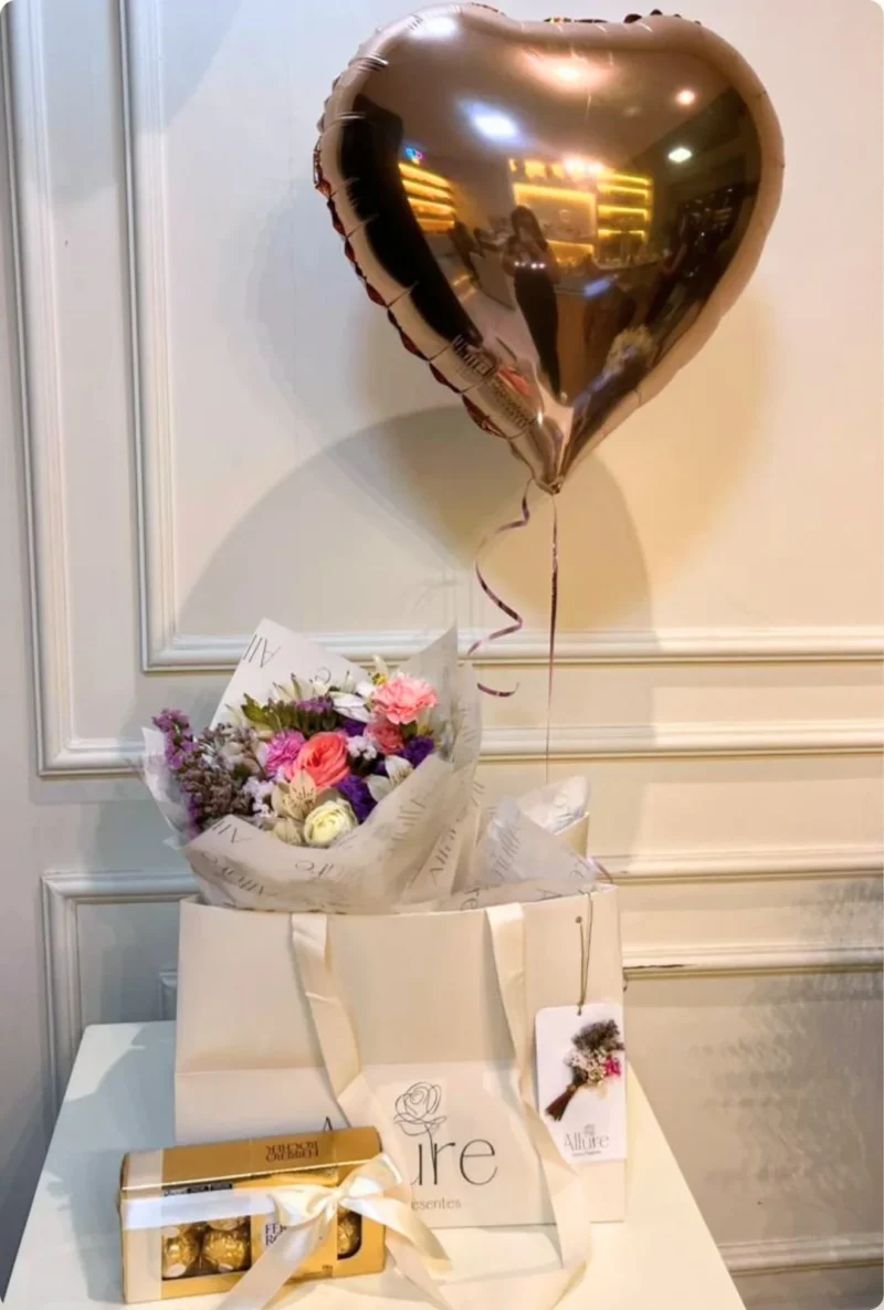 Ramalhete Allure com Ferrero Rocher 8 un. e balão flutuando