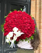 Vista alternativa do Buquê Supreme com 200 rosas vermelhas - Allure Boutique Goiânia
