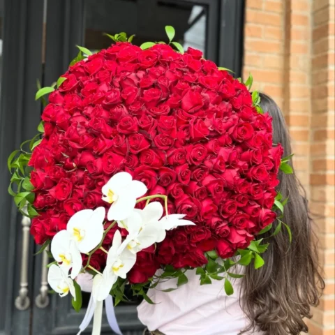Buquê Supreme com 200 rosas vermelhas - Buquê Supreme com 200 rosas vermelhas