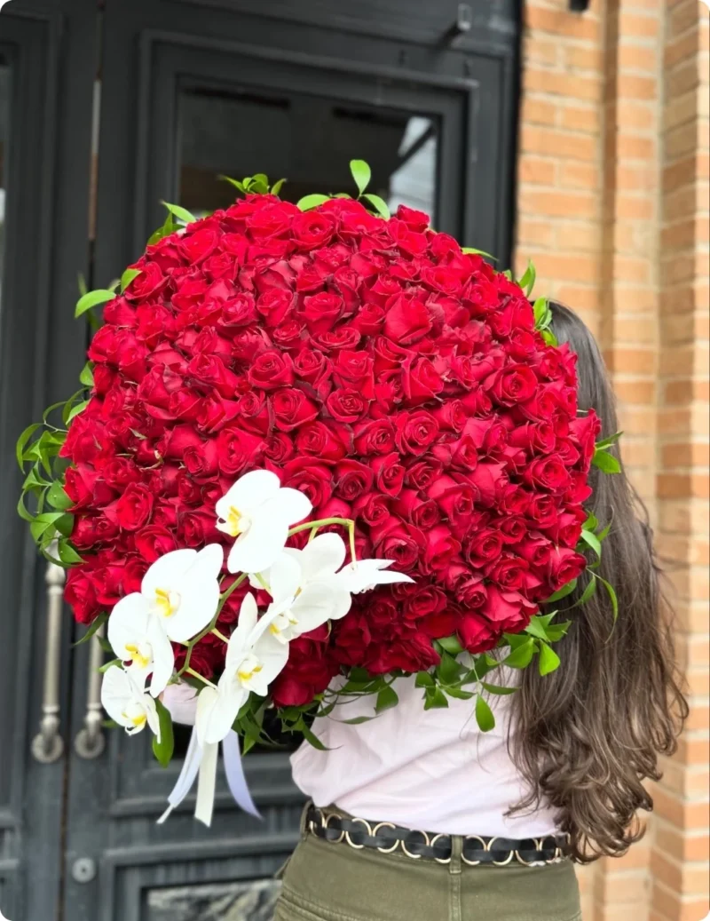 Buquê Supreme com 200 rosas vermelhas - Buquê Supreme com 200 rosas vermelhas
