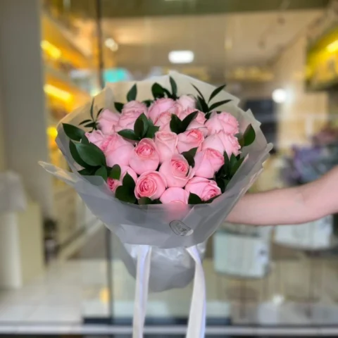 Buquê 20 Rosas coloridas - Buquê com 20 rosas coloridas